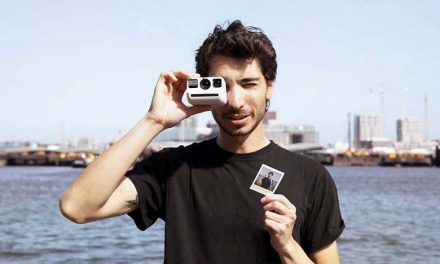 La nueva Polaroid Go, la cámara instantánea analógica más pequeña